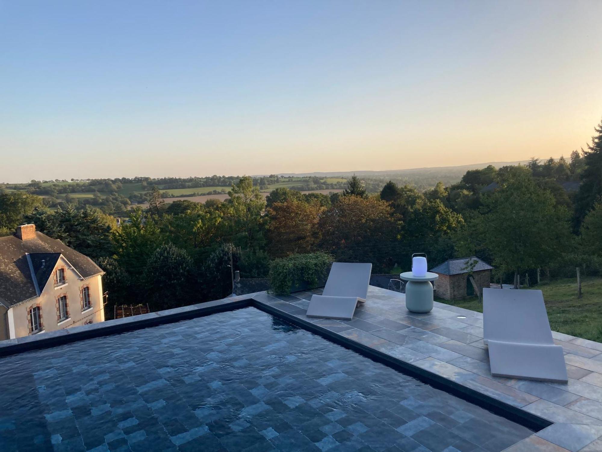 La Demeure Bed & Breakfast Sillé-le-Guillaume Dış mekan fotoğraf