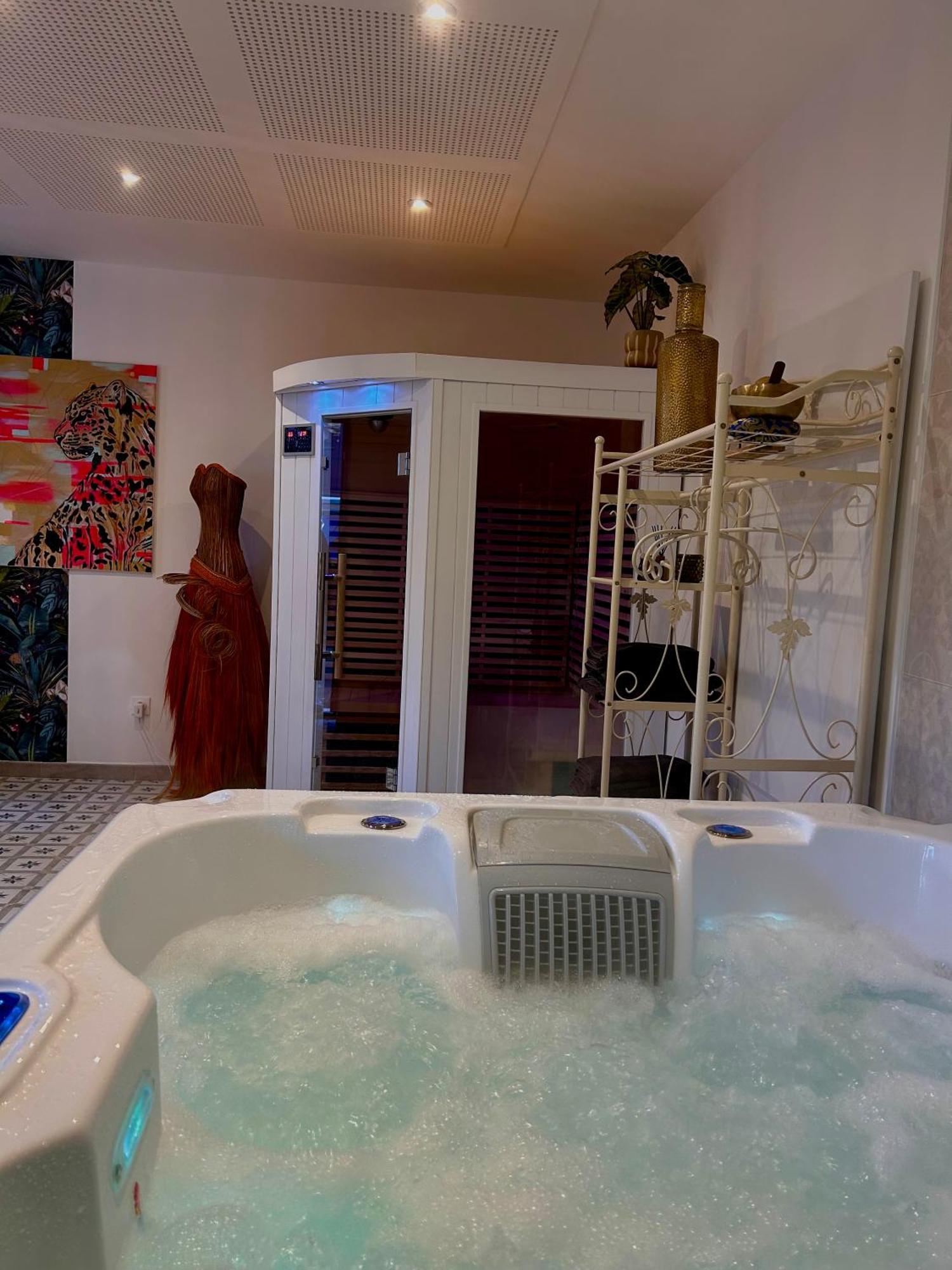 La Demeure Bed & Breakfast Sillé-le-Guillaume Dış mekan fotoğraf